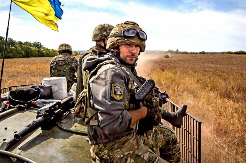 Военный эксперт Крапивник предупредил, что прорыв линии фронта для ВСУ может обернуться котлом