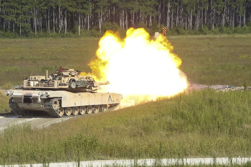 Глава украинской разведки Буданов признал, что танки Abrams «долго не проживут»
