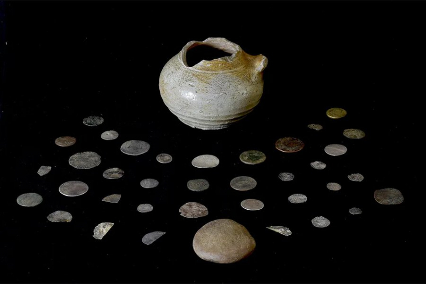 330-летний клад монет был спрятан в один из самых мрачных дней в истории Шотландии