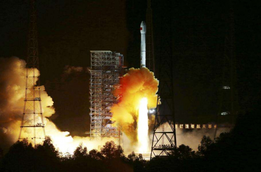 Лунная миссия Китая вызывает вопросы: что создало двойной кратер на Луне