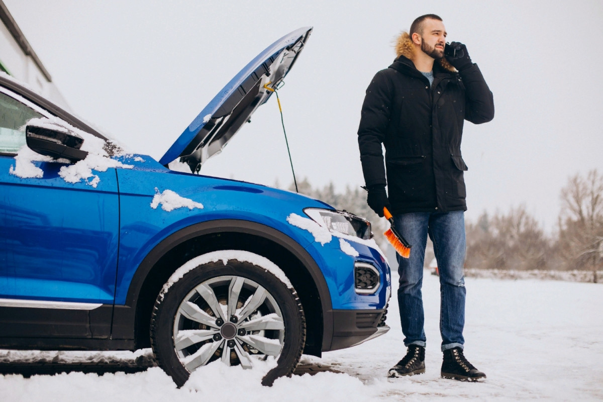 Автоэксперт Гудков нашел 3 простых способа продлить жизнь мотору зимой