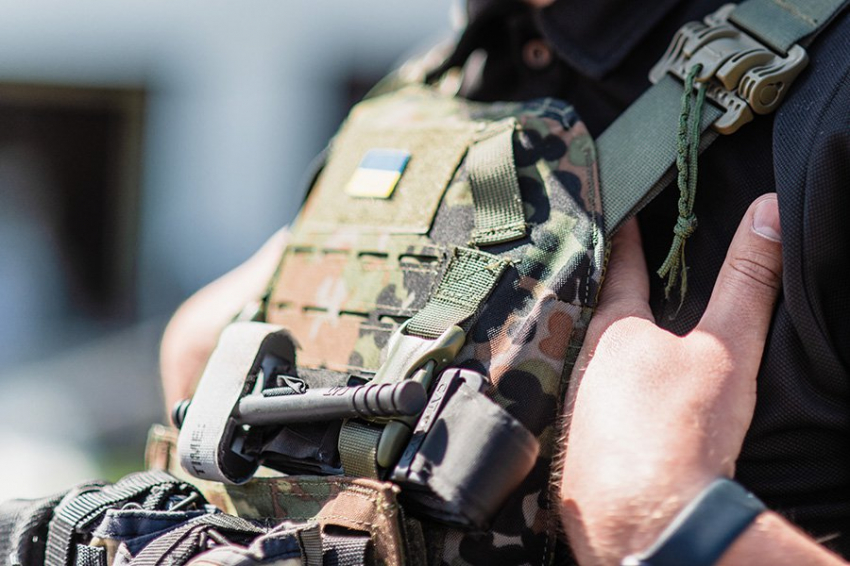 Главком ВСУ Залужный решил заменить украинцев роботами