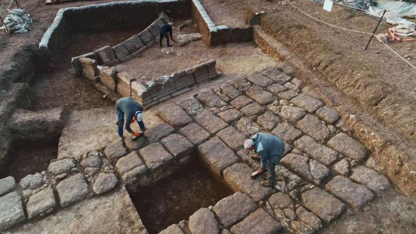 Вблизи легендарного Армагеддона обнаружен большой лагерь легионеров