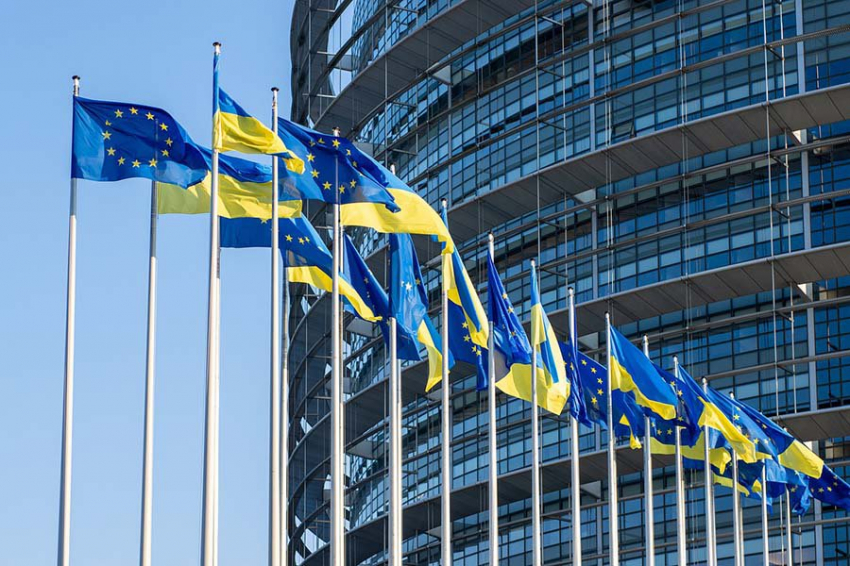 Боррель: Евросоюз поддерживает Украину не из-за любви к украинскому народу