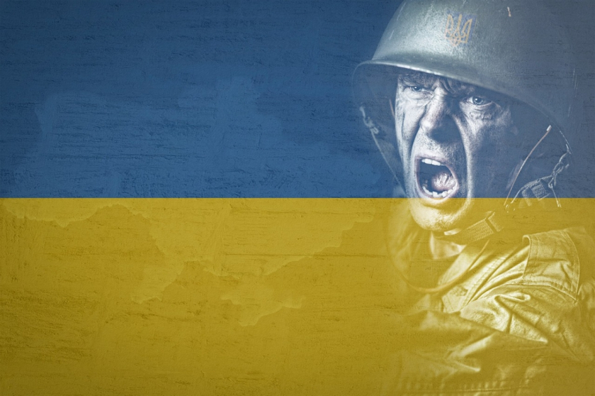 Глава МИД Великобритании Кэмерон заявил, что Украина имеет право бить британским оружием по целям на территории России