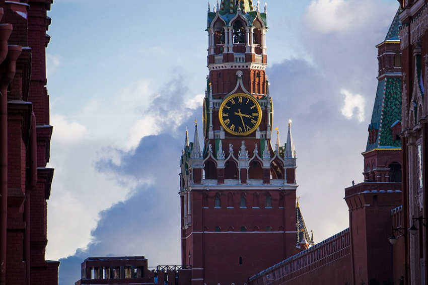 Запад вынуждает Россию начать давить на его болевые точки