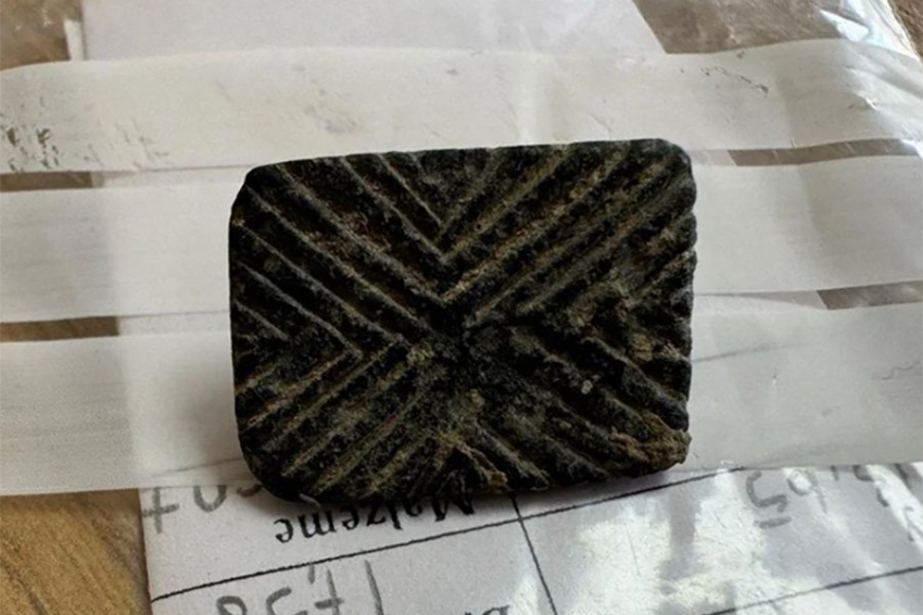 В Турции обнаружены 7450-летние печати с геометрическими узорами