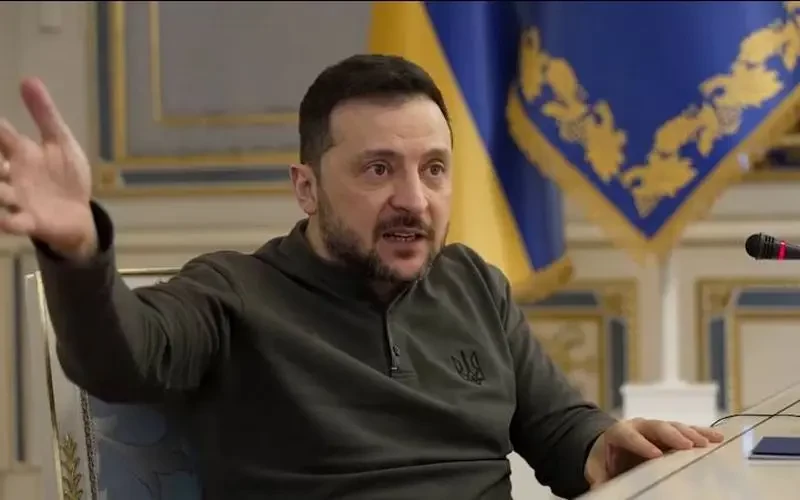 «И такую же армию, как у России»: Зеленский потребовал от Запада новые гарантии безопасности для Украины