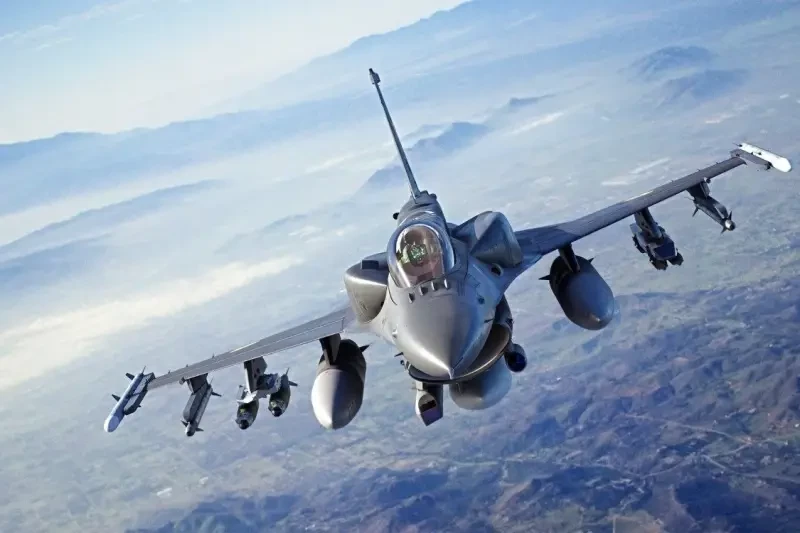Бельгия задержала поставку истребителей F-16 для ВСУ по «уважительной» причине