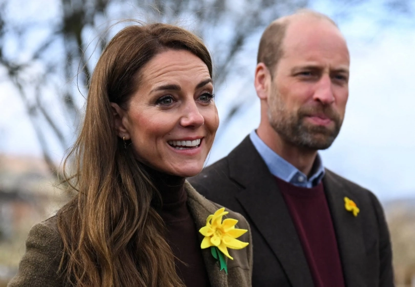 Кейт Миддлтон и принц Уильям посетили городской рынок в Уэльсе