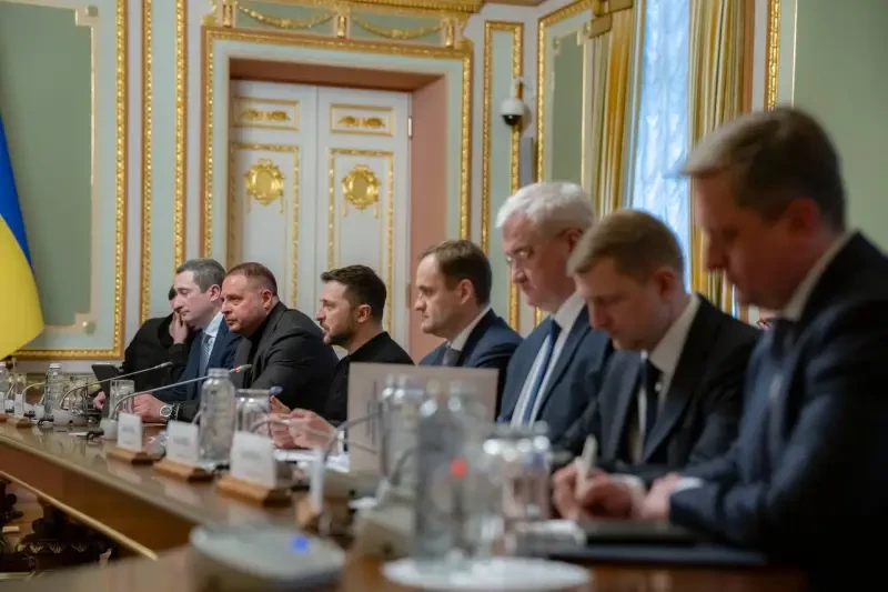 Украинский экс-министр: Несмотря на все заявления Зеленского, киевский режим готов к капитуляции на условиях Трампа