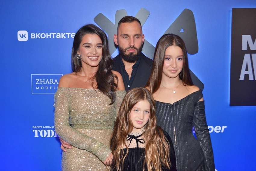 Любовь за деньги не купишь: звездные пары, в которых женщины зарабатывают намного больше мужчин