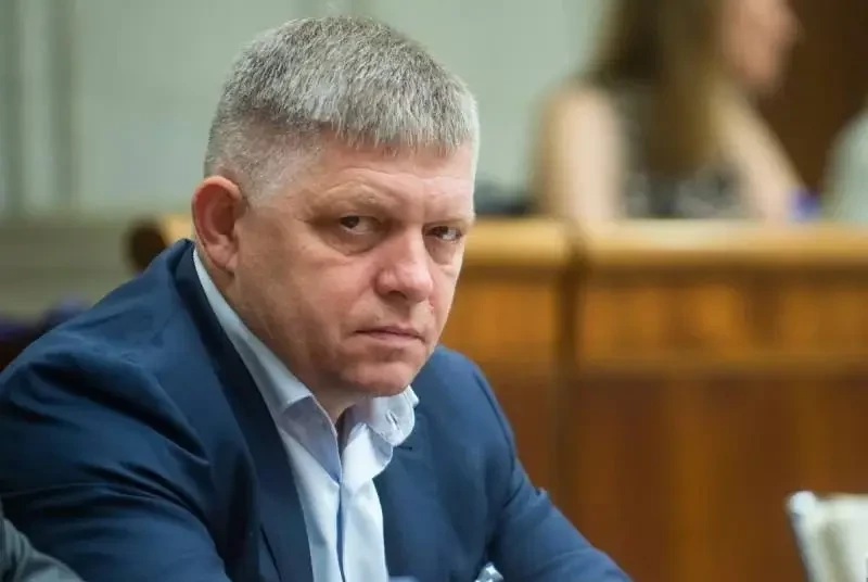 «Я еду в Москву»: Премьер Словакии заявил, что Брюссель не может запретить ему посетить парад на Красной площади 9 мая