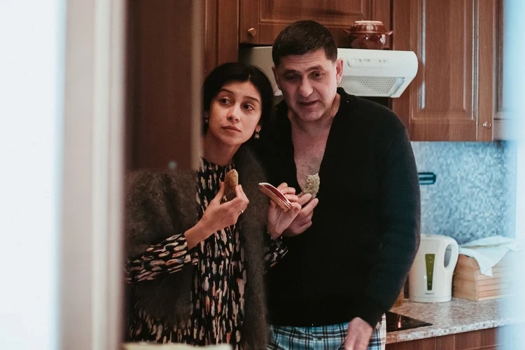 Голосовые сообщения, дубли и редкая хроника: В память о Сергее Пускепалисе выпустят спецсерию проекта «А у нас во дворе»