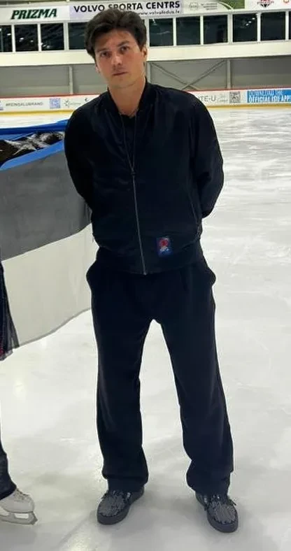 "Поклялся, что ничего не делал". Яна Рудковская впервые прокомментировала скандал с экс-тренером "Ангелов Плющенко", которого обвинили в домогательствах по отношению к 11-летней фигуристке