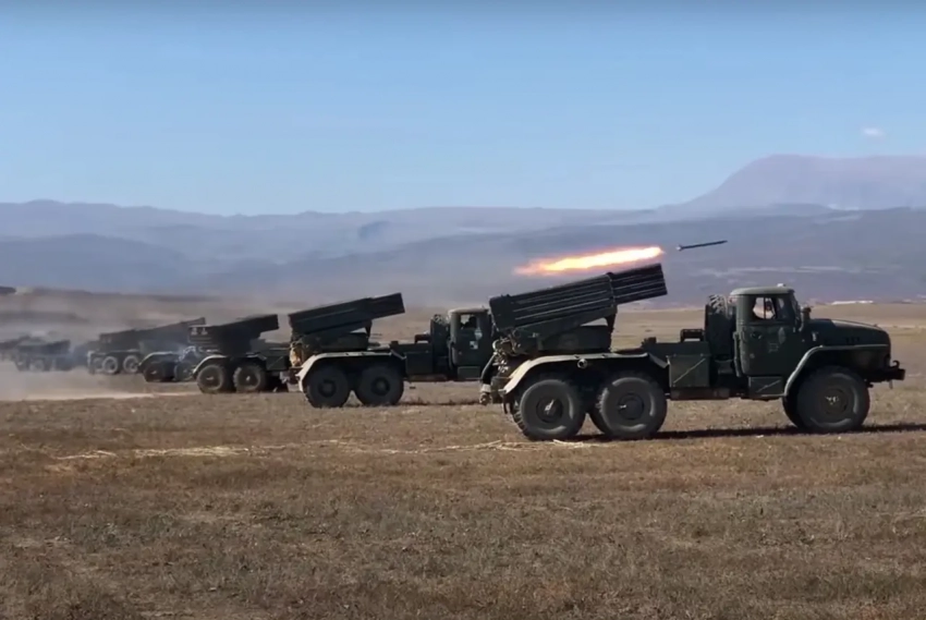 Bloomberg: после разговора с Путиным Трамп заявил европейцам, что «уверен в победе России»