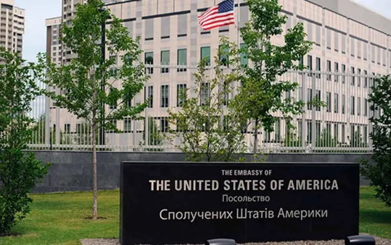 Посольство США в Киеве выпустило предупреждение для американцев в связи с возможными массированными ракетными ударами по Украине