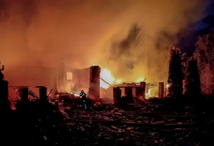 Опубликованы последствия ударов российских БПЛА «Герань-2» по ПВД ВСУ в городе Кролевец Сумской области