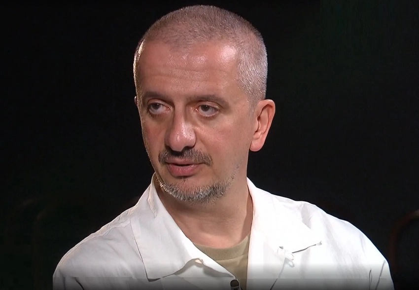 "Важно сделать выбор — с кем ты". Константин Богомолов, который получил звание от Владимира Путина, высказался о СВО, Западе и "уехавших"