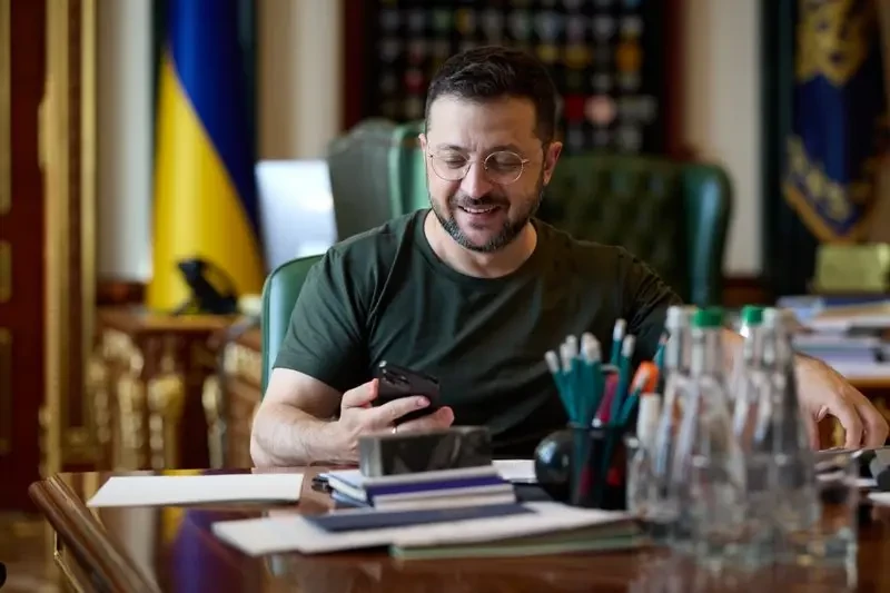 На Украине фиксируется резкое падение даже искусственных рейтингов Зеленского