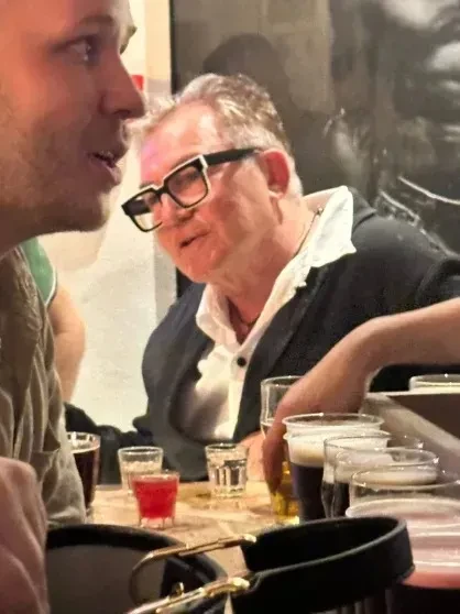 "Не самые весёленькие времена в моей жизни". Дмитрий Дибров снова вышел в прямой эфир и ответил на слухи о своём скандальном разводе