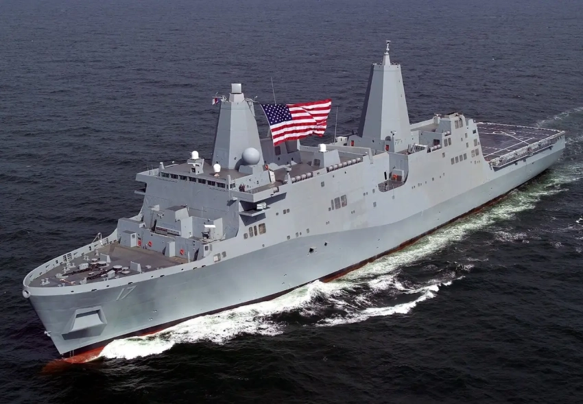 У ВМС США возникли проблемы с нехваткой десантных кораблей и морпехов