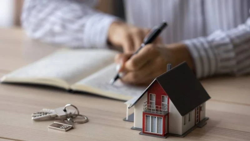 Как в РФ заставить застройщика вернуть деньги: советы юриста