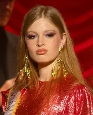 Неделя моды в Нью-Йорке: трансгендерная* дочь Илона Маска дебютировала на подиуме