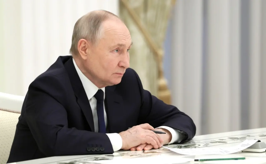 Президент РФ пригласил иностранные СМИ в окружённые Купянск и Покровск