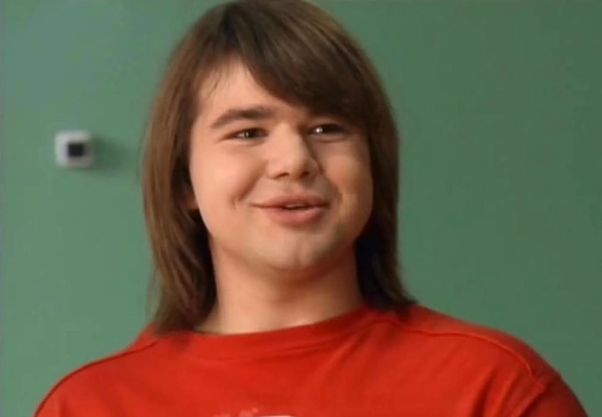 "Мы долго смеялись". Михаил Казаков из "Папиных дочек" ответил на обвинения в домашнем насилии и попытке убить жену