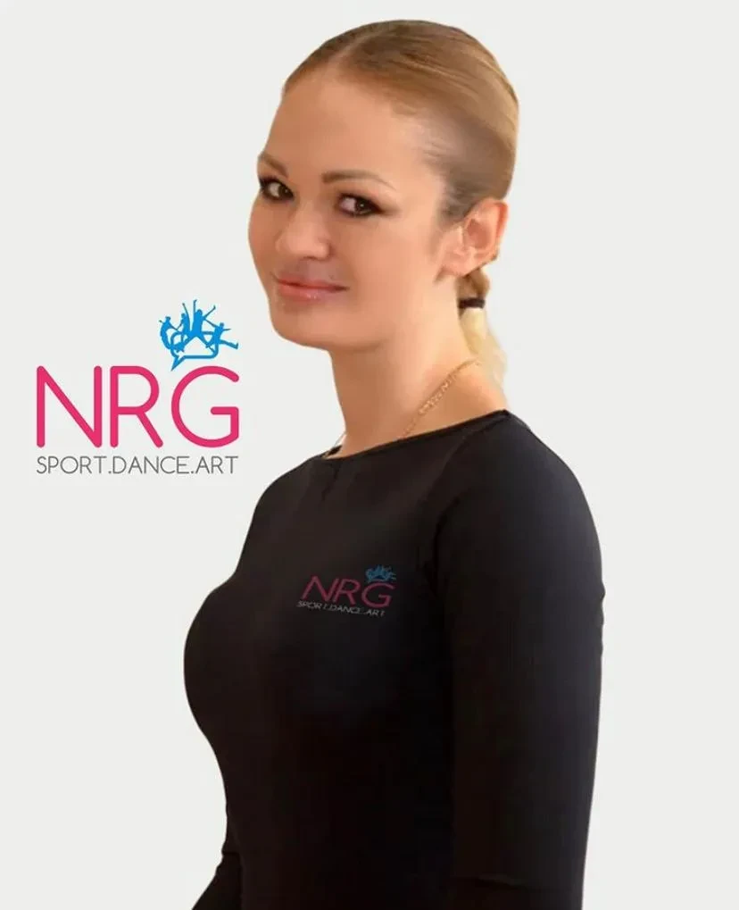 Блондинка из цирковой семьи: в сети нашли экс-любовницу Аскольда Запашного, которая родила от него ребёнка