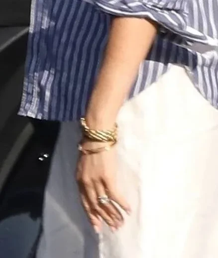 В часах, которые Доди Аль-Файед подарил принцессе Диане: Меган Маркл появилась на съёмках своего нового фильма