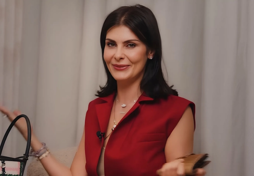 "Неправда, что я выбираю состоятельных мужчин". Надежда Оболенцева высказалась о четырёх браках, материнстве в 41 год и причинах развода с Резо Гигинеишвили