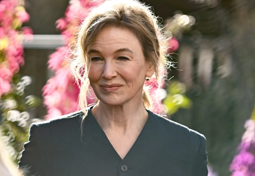 Рене Зеллвегер открыла памятник в честь Бриджит Джонс в Лондоне