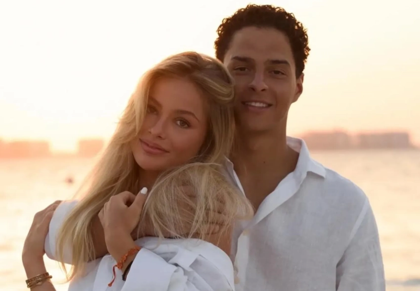 Старший сын миллиардера Зияда Манасира впервые показал фото с девушкой