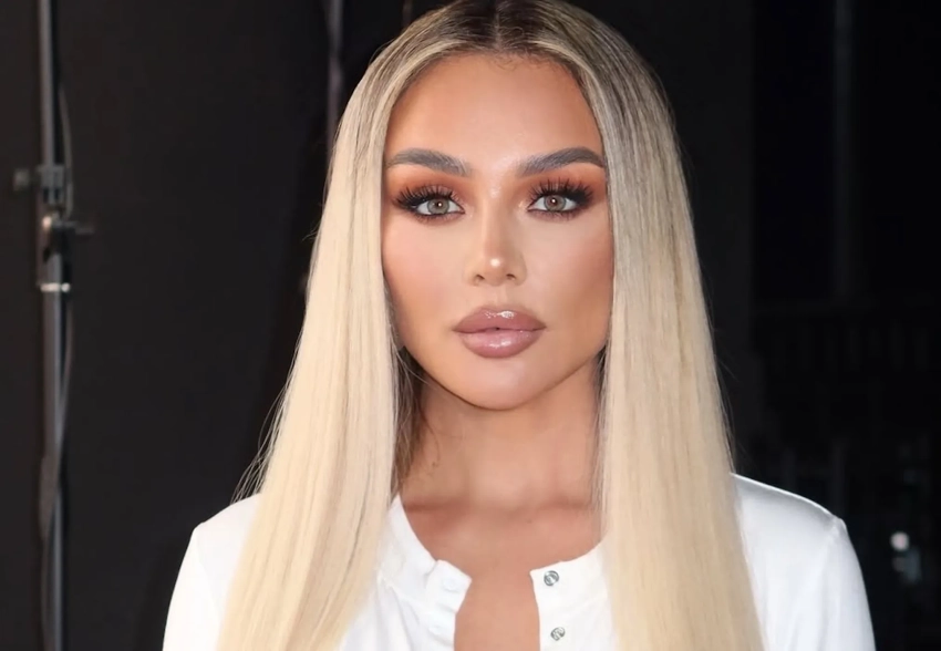 "Я сдохла год назад". Анна Седокова ответила хейтерам, которые пожелали ей смерти на фоне обвинений со стороны семьи покойного Яниса Тиммы