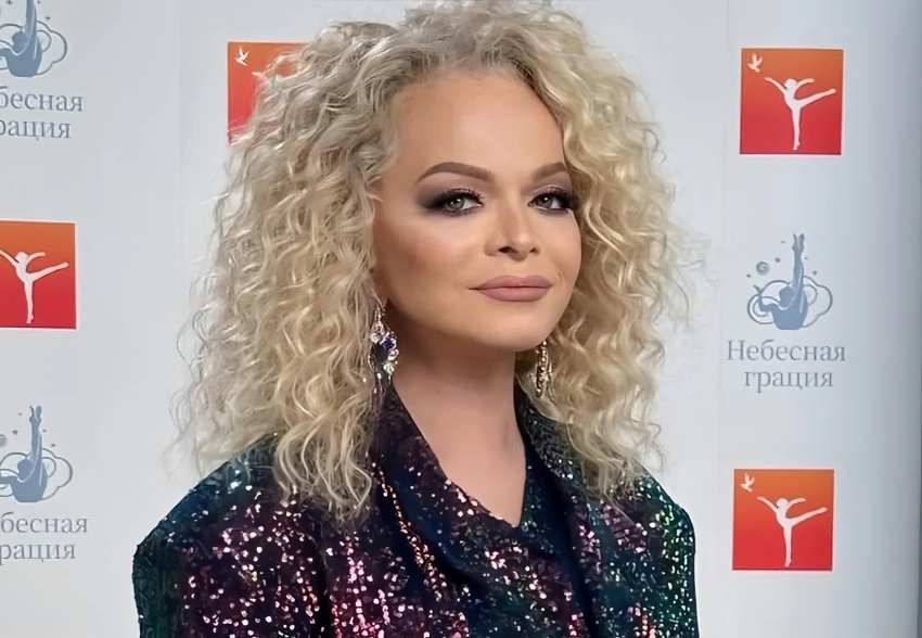 Суд выселил Ларису Долину из квартиры, из-за которой она судилась с Полиной Лурье