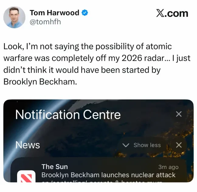 Видео с "украденным" первым танцем и пародии на Болливуд: конфликт старшего сына Бекхэмов с родителями разошёлся на мемы