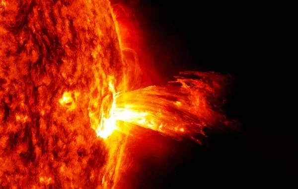 Магнитная буря 24 января 2026: геомагнитное поле Земли в субботу потревожит метеопатов