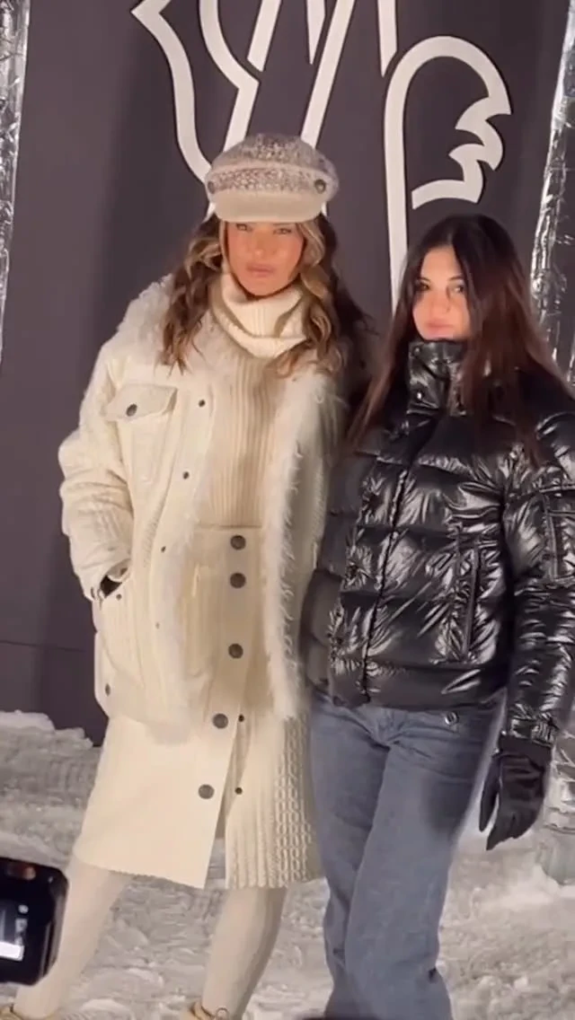 Мария Шарапова, Венсан Кассель, Джиджи Хадид и Алессандра Амбросио с дочерью на показе Moncler