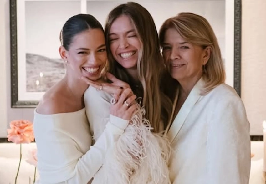 Вера Брежнева отметила 44-й день рождения с матерью и младшей дочерью