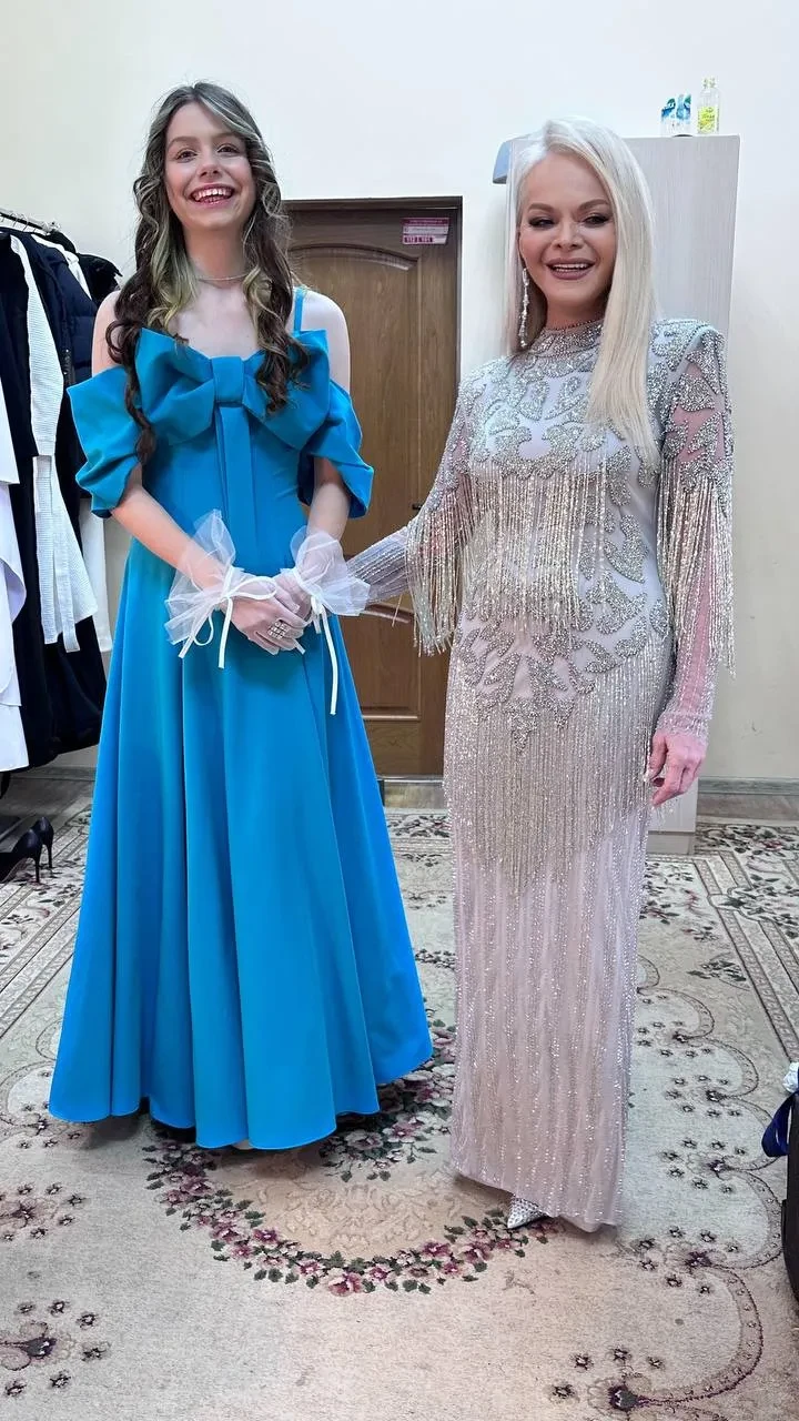 "Я всех простила и иду дальше". Лариса Долина в первом после скандала с квартирой интервью "простила" критиков