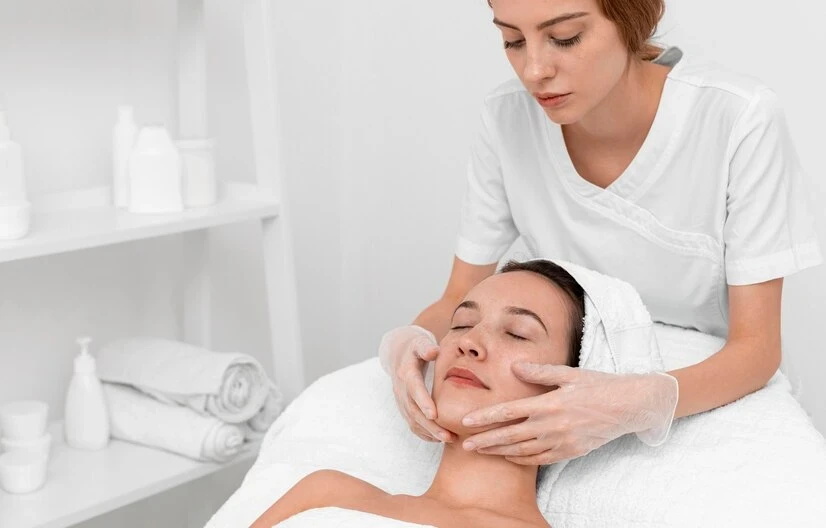 Лучшие дни в апреле 2026 года по лунному календарь: когда делать маникюр, стрижку и окрашивание