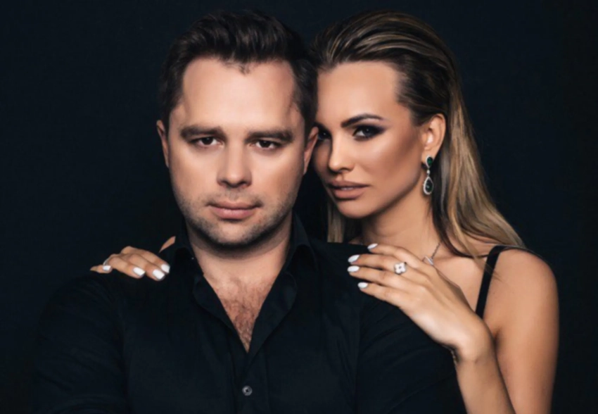 "Использует схему сокрытия доходов". Виталий Гогунский перестал платить алименты бывшей жене на их дочь