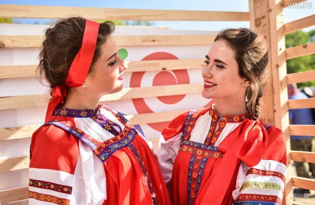 Традиции и приметы праздника Параскева Пятница — Бабья заступница, отмечаемого 10 ноября