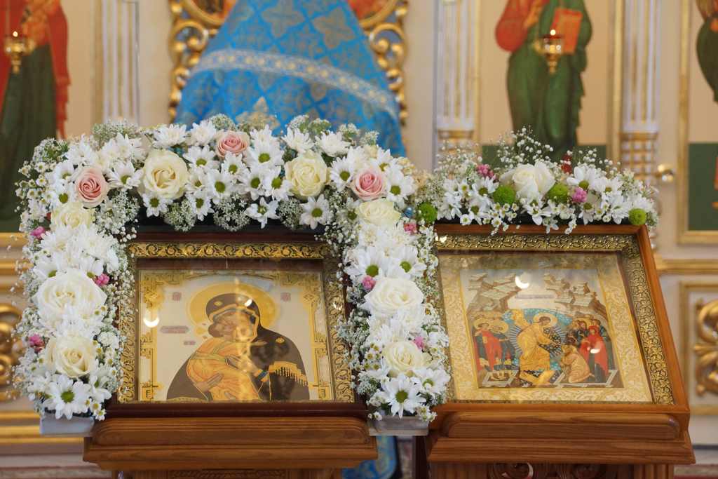Сретение Господне 15 февраля: традиции, приметы праздника, как правильно сделать громничную свечу, – что категорически нельзя делать